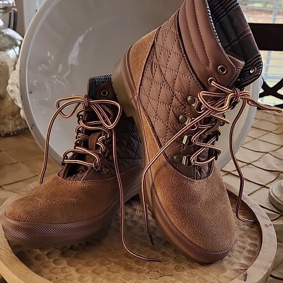 Cabin Core Quilted Dream Foam Water Resistant Suede & Nylon Winter Boots - Picture 1 of 11